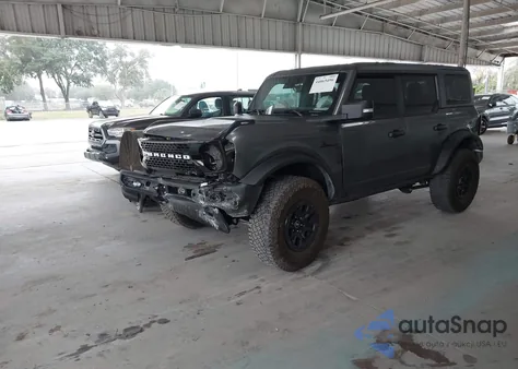 2022 Ford Bronco Wildtrak z USA, uszkodzony, nr VIN 1FMEE5DP3NLA97093